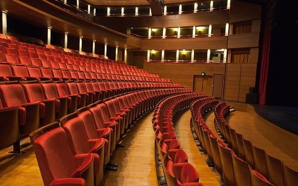 Théâtre des Ursulines, Le Carré, Scène nationale