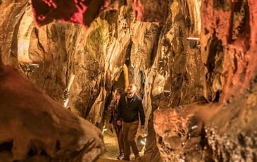 Visite guidée des grottes de Saulges