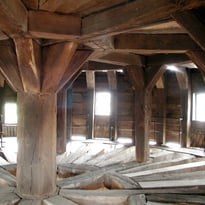 LE VIEUX CHÂTEAU ET SON DONJON