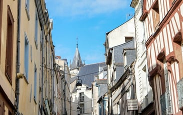 LAVAL CITE COMTALE : LES SECRETS DU CENTRE HISTORIQUE