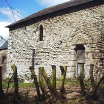 Chapelle de l'écluse et motte féodale
