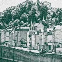 Balade urbaine : l'architecture lavalloise commentée